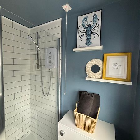 Lovely Spacious Loft Close To Train Station Worthing Exteriér fotografie