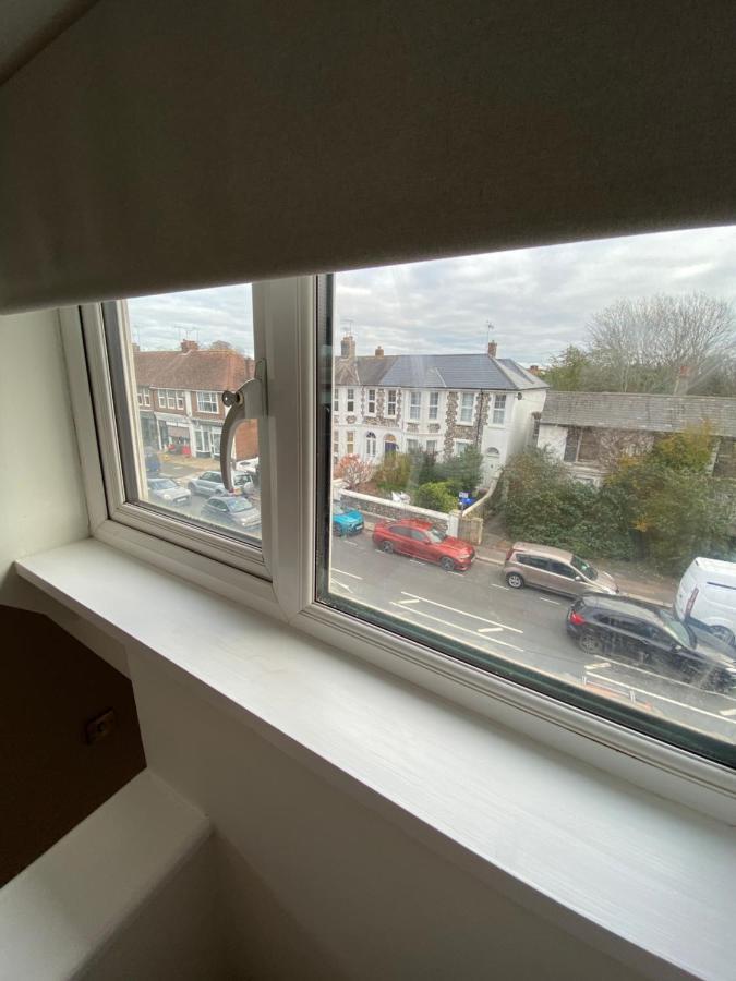 Lovely Spacious Loft Close To Train Station Worthing Exteriér fotografie