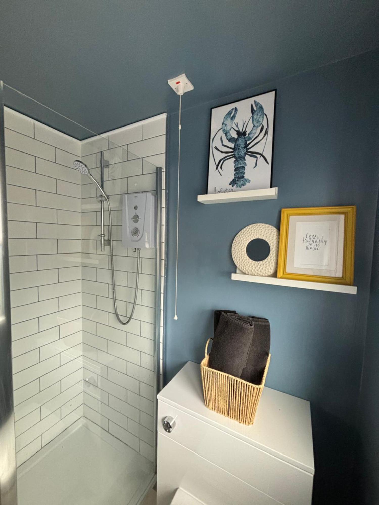 Lovely Spacious Loft Close To Train Station Worthing Exteriér fotografie